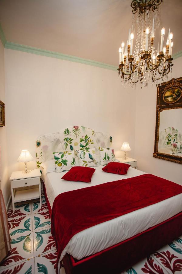 Готель Delfini Trevi House Рим Екстер'єр фото