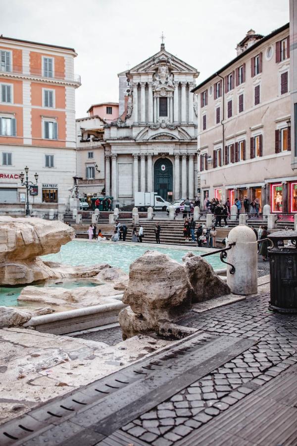 Готель Delfini Trevi House Рим Екстер'єр фото